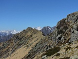 Alla sx della Cima Sasso la Cima Tuss (mt.1735)
